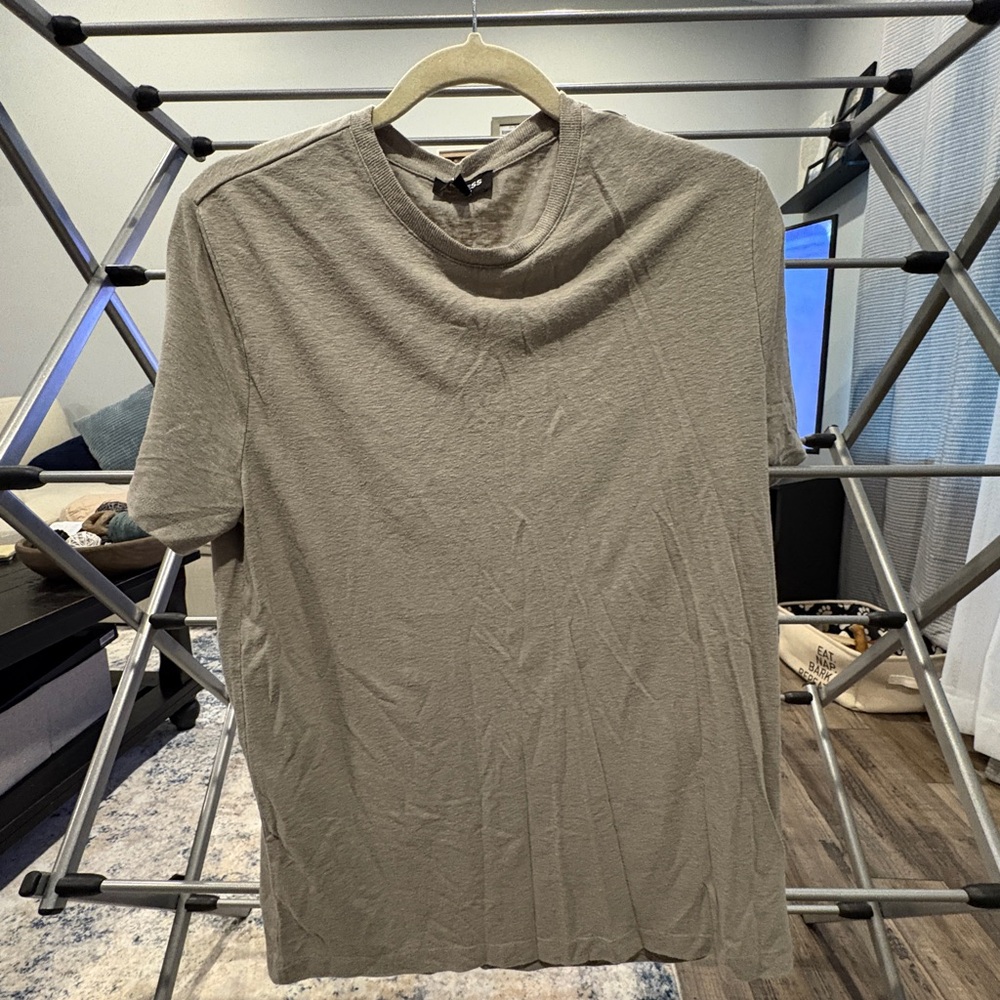 Express Men's Taupe Short Sleeve Tee